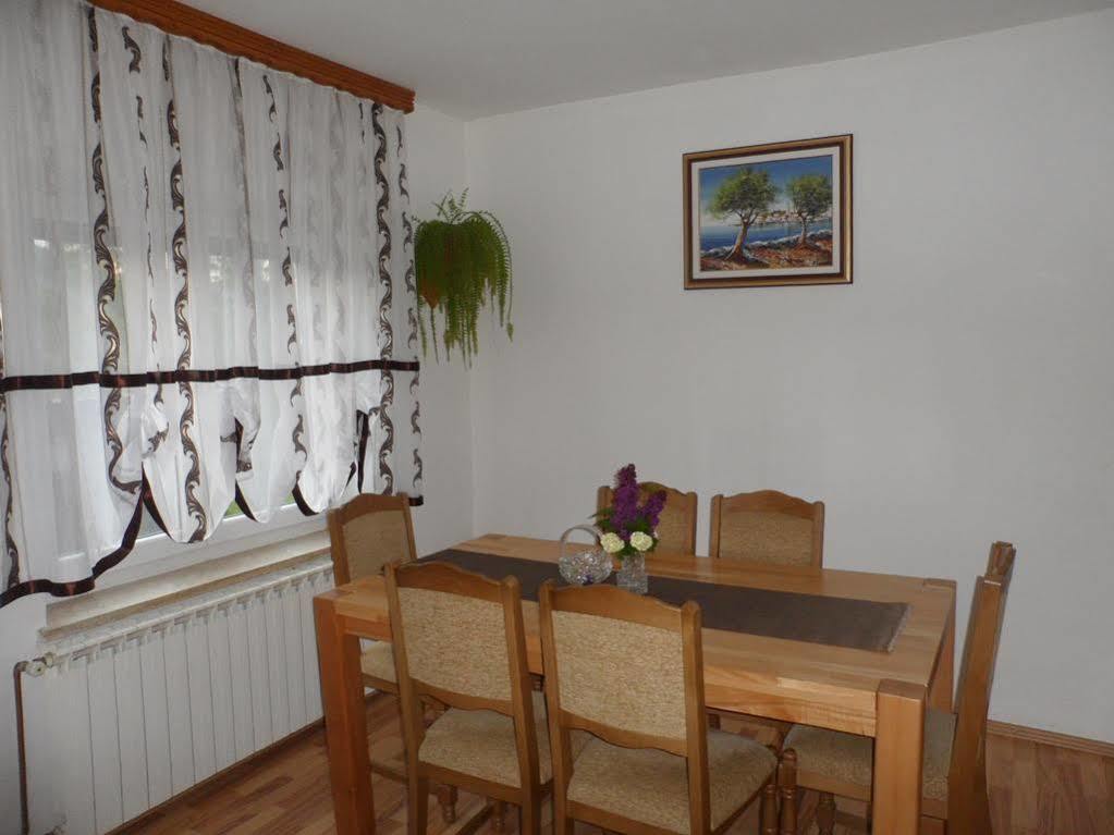 Apartments And Rooms Krizmanic Smoljanac Exterior photo